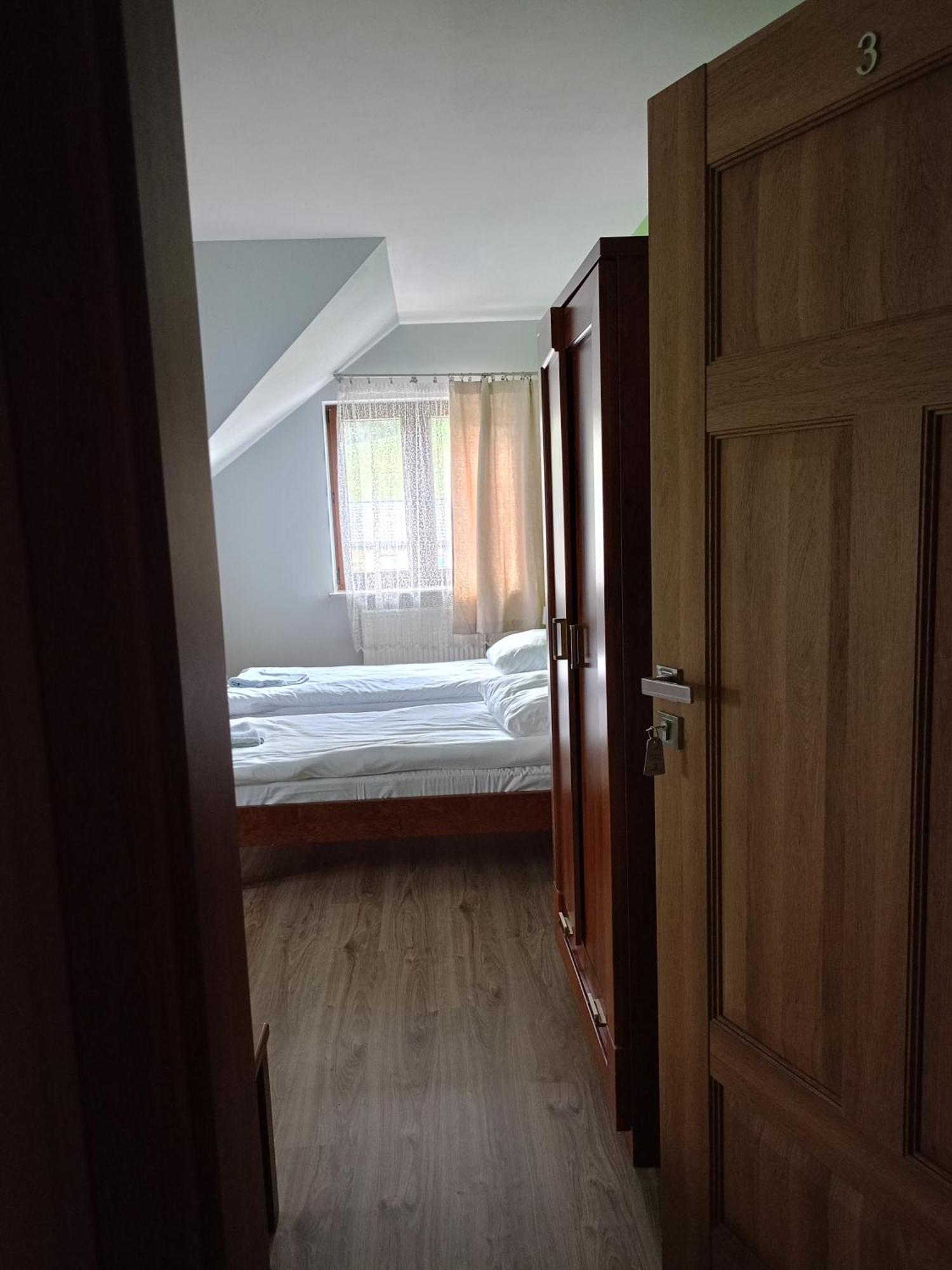Gosciniec Na Stoku Pokoje 2,3,4 Osobowe, Cisza, Spokoj, Widok Na Stok Narciarski, Lasy, Laki Bobliwo Exterior foto