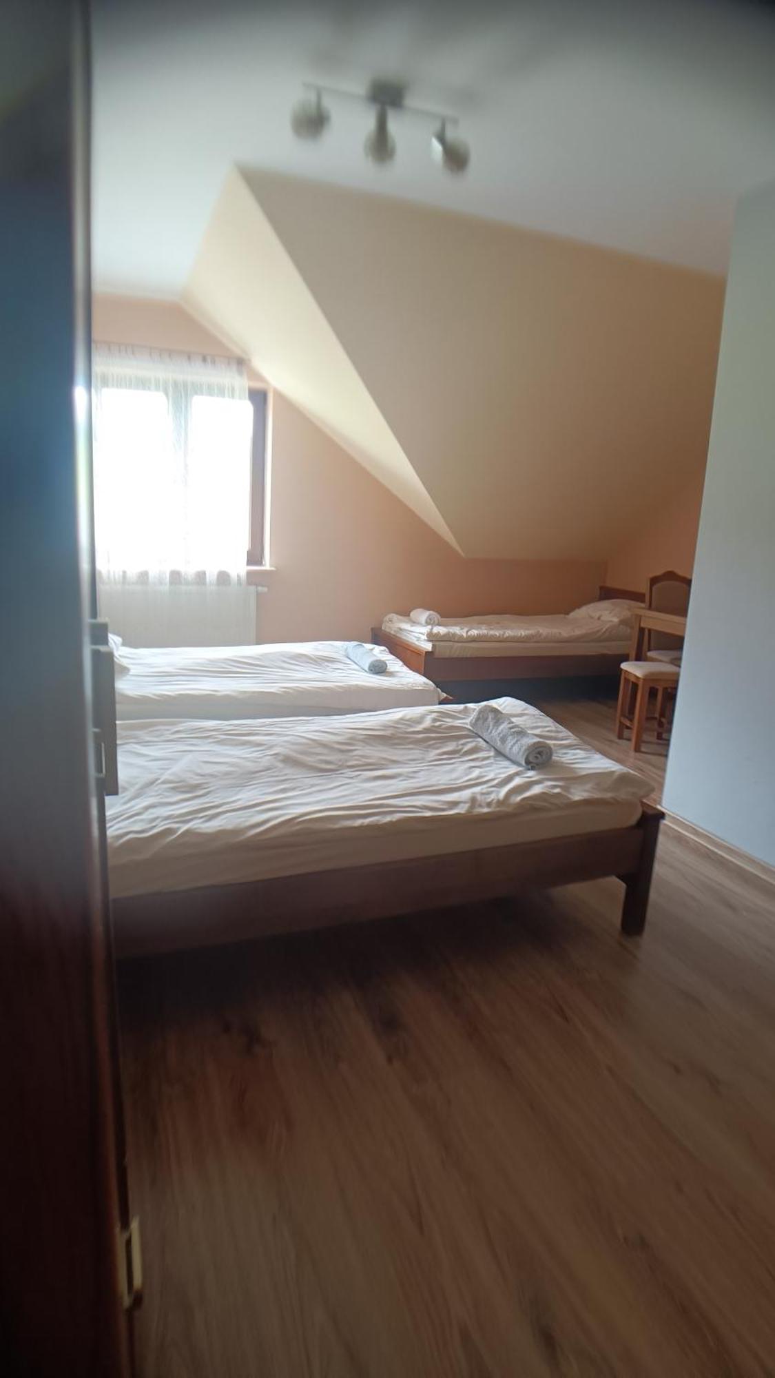 Gosciniec Na Stoku Pokoje 2,3,4 Osobowe, Cisza, Spokoj, Widok Na Stok Narciarski, Lasy, Laki Bobliwo Exterior foto